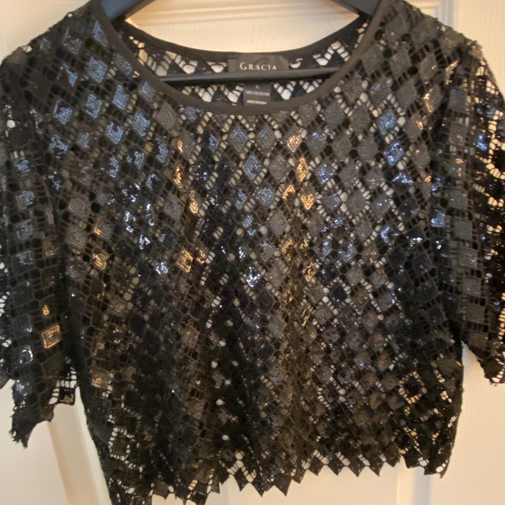 Elegant black Top